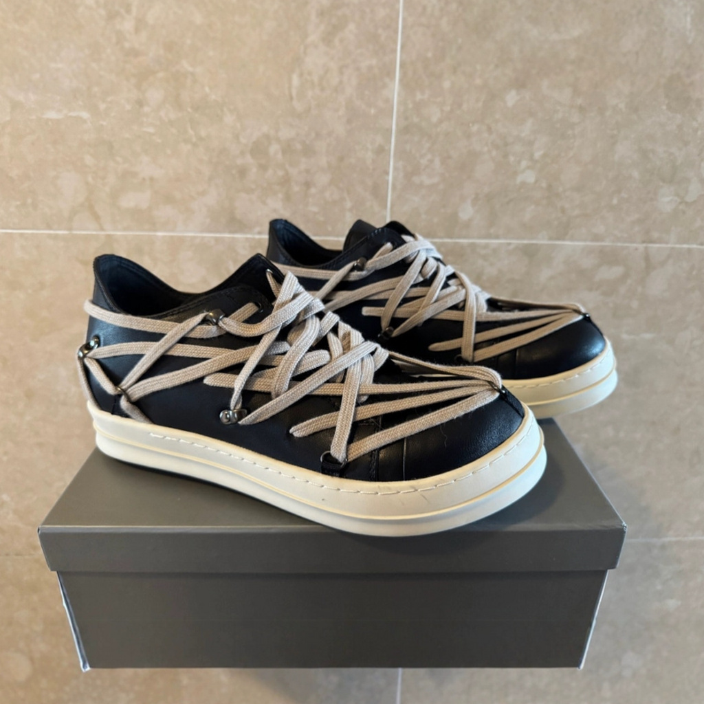 【Stk44】Mega Lace Sneaker
